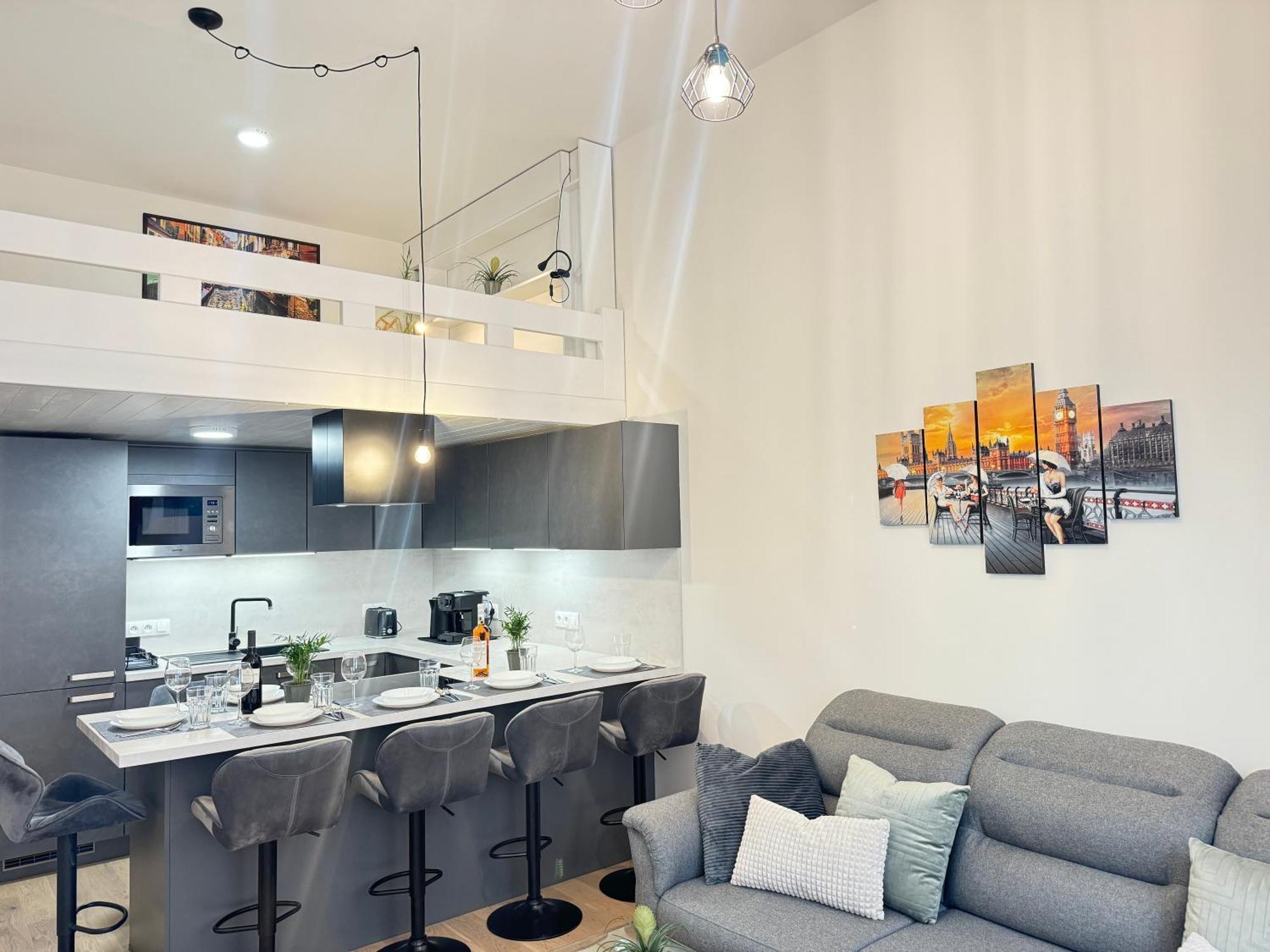 Free Parking - Cozy Apartment Near Vysehrad Railway Bridge Praga Esterno foto