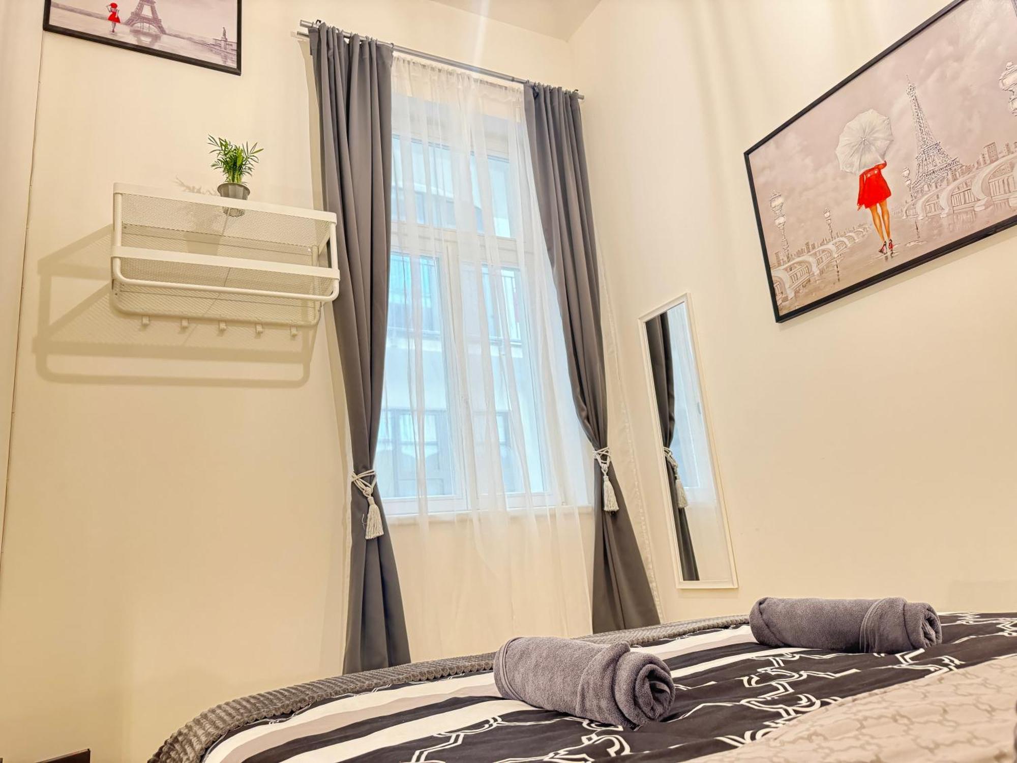 Free Parking - Cozy Apartment Near Vysehrad Railway Bridge Praga Esterno foto