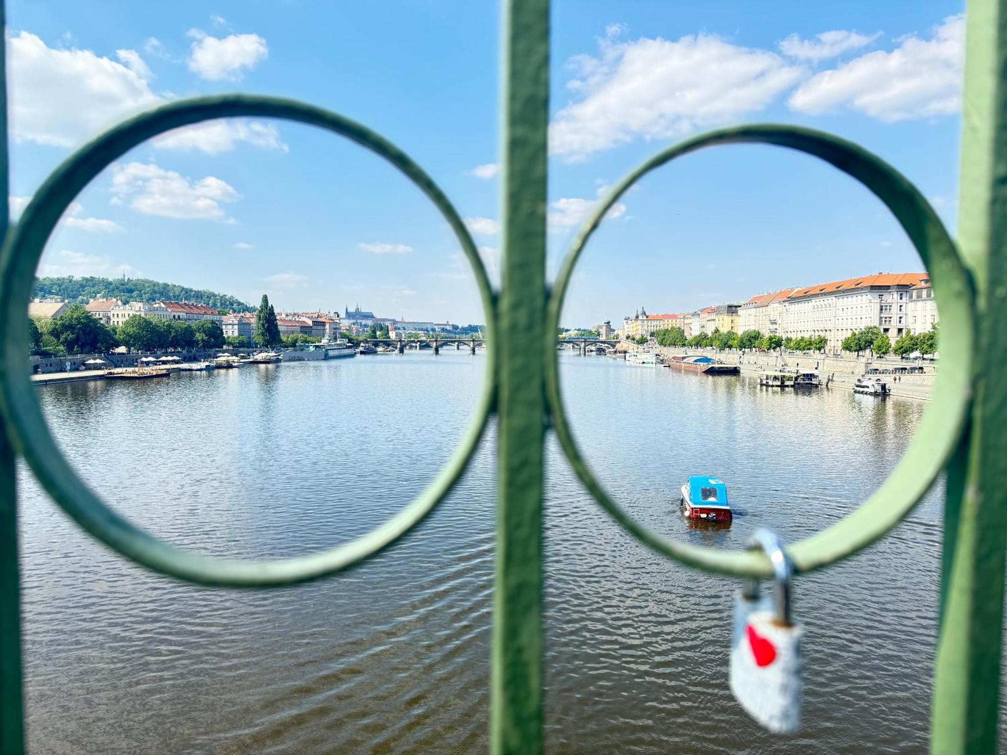 Free Parking - Cozy Apartment Near Vysehrad Railway Bridge Praga Esterno foto
